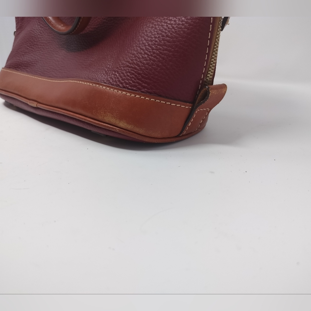 Dooney & Bourke Pebble Grain Zip Zip Satchel Bordeaux in great condition - Picture 9 of 16